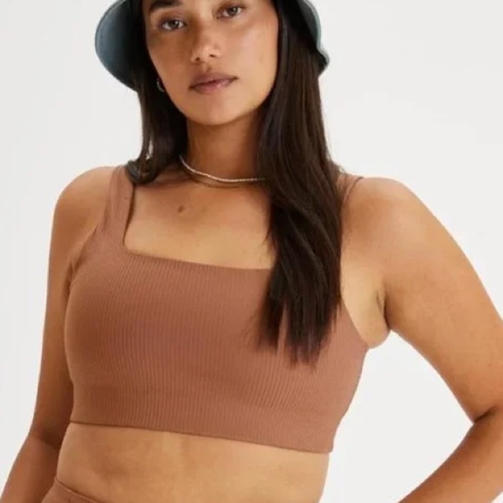Girlfriend Collective Rye rib Tommy bra